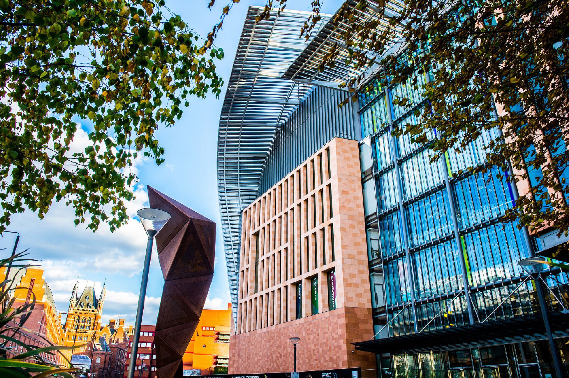 The Francis Crick Institute IVI facility building